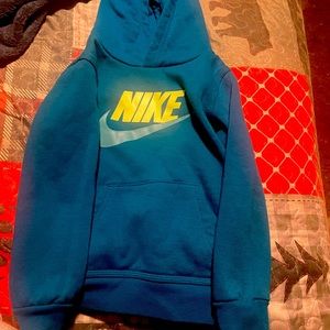 Nike sweatshirt 3t
